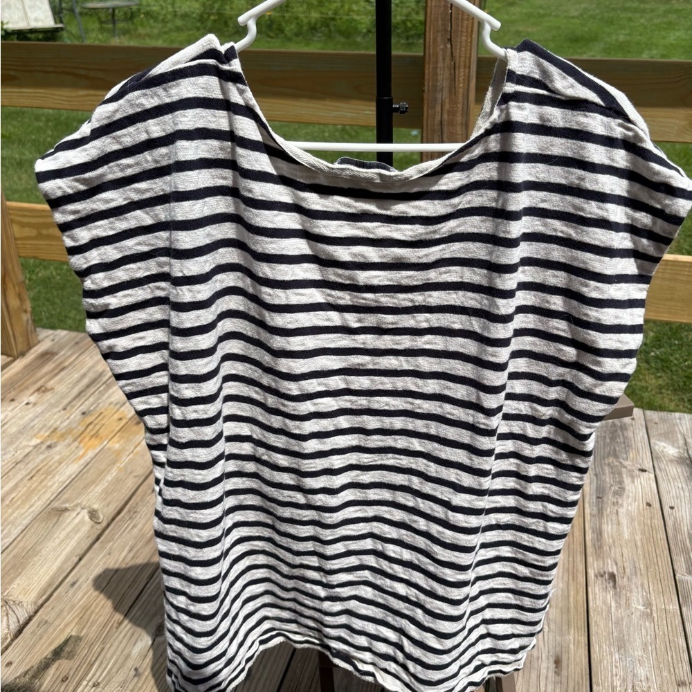 Liz Claiborne Striped Women's Top - Picture 3 of 3